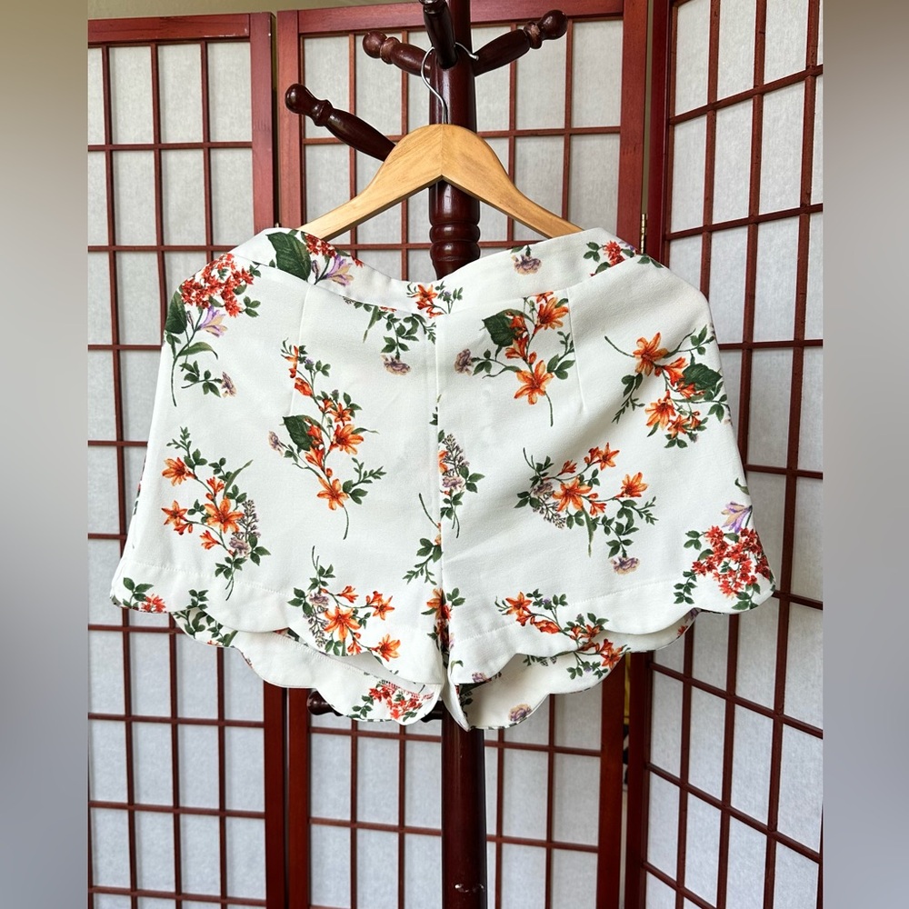 Mini short floral print
